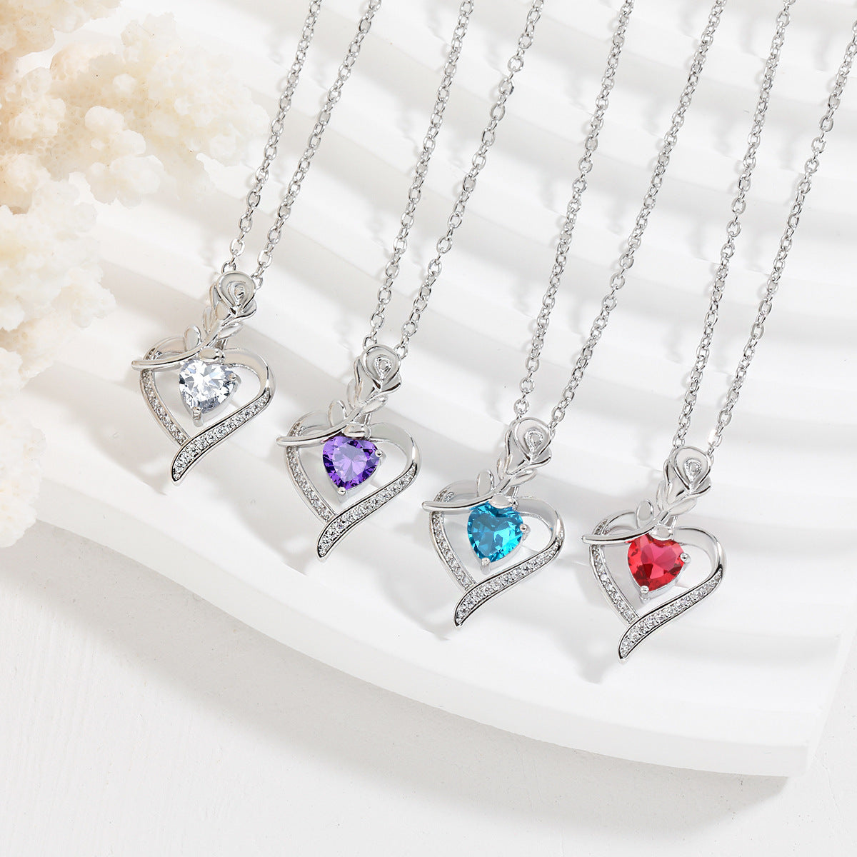 Rose Heart-shaped Necklace With Rhinestones Fashion